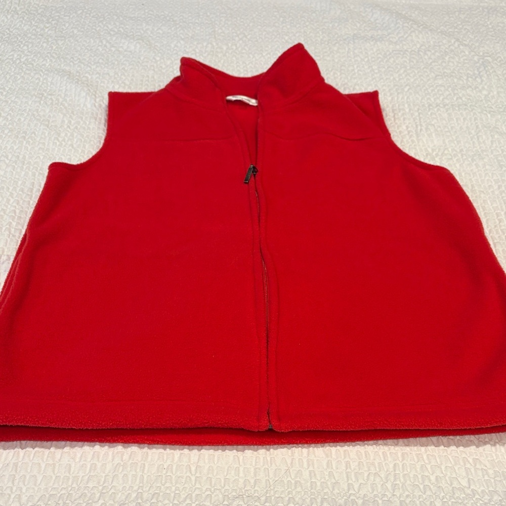 Northern Reflections Women’s Scarlet Fleece Vest